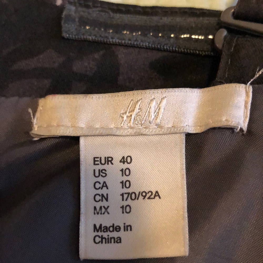 H&M charcoal/beige floral detachable straps peplum - Picture 4 of 5